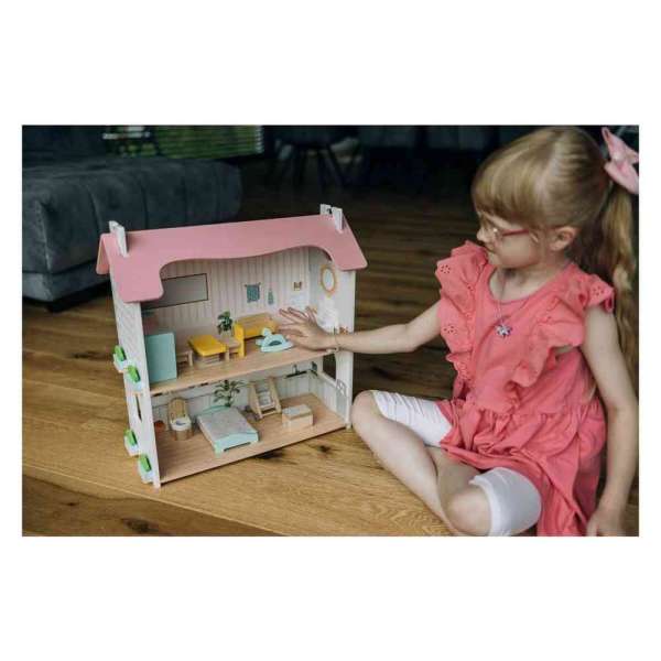 FREE2PLAY DRVENA KUĆICA ZA LUTKE S NAMJEŠTAJEM LOTTI 