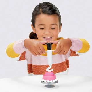PLAY-DOH RISING CAKE OVEN PLAYSET 