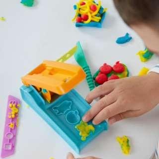 F8805 PLAY DOH FUN FACTORY STARTER SET