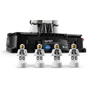 LEGO TECHNIC NASA ARTEMIS SPACE LAUNCH SYSTEM 