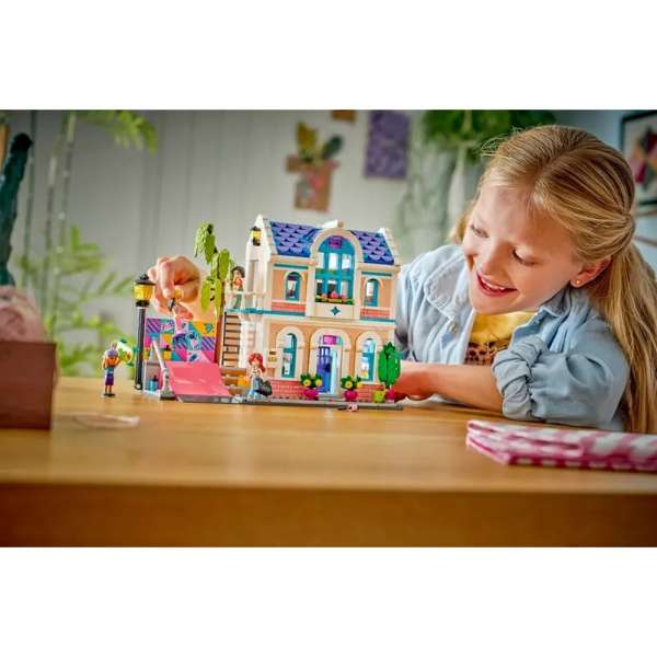 LEGO FRIENDS LIANNS FAMILY HOUSE 