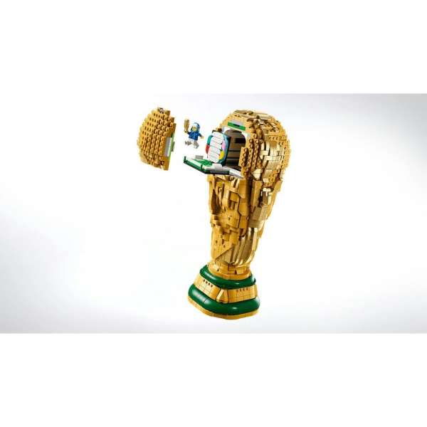 LEGO EDITIONS SPORTS FIFA WORLD CUP OFFICIAL TROPHY 