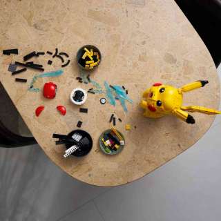LEGO POKEMON PIKACHU AND POKE BALL 