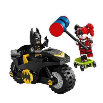 BATMAN PROTIV HARLEY QUINN 
