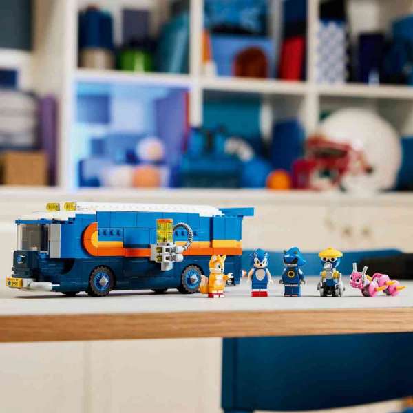 LEGO TEAM SONIC COMMAND TRUCK 