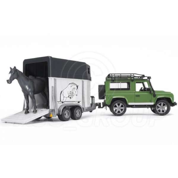 LAND ROVER DEFENDER JEEP I PRIKOLICA S KONJEM 