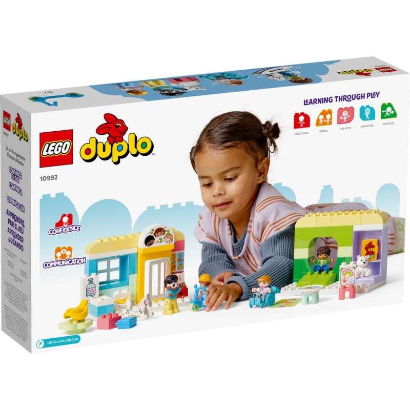 LEGO DUPLO LIFE AT THE DAY-CARE CENTER