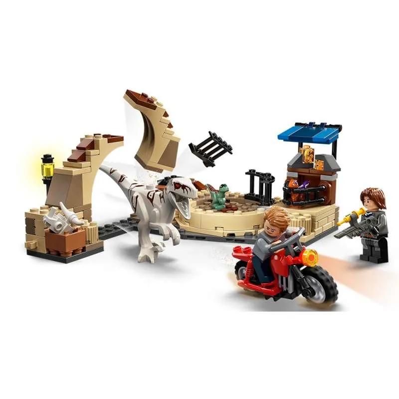 LEGO JURASSIC WORLD Atrociraptor: Potjera motorom