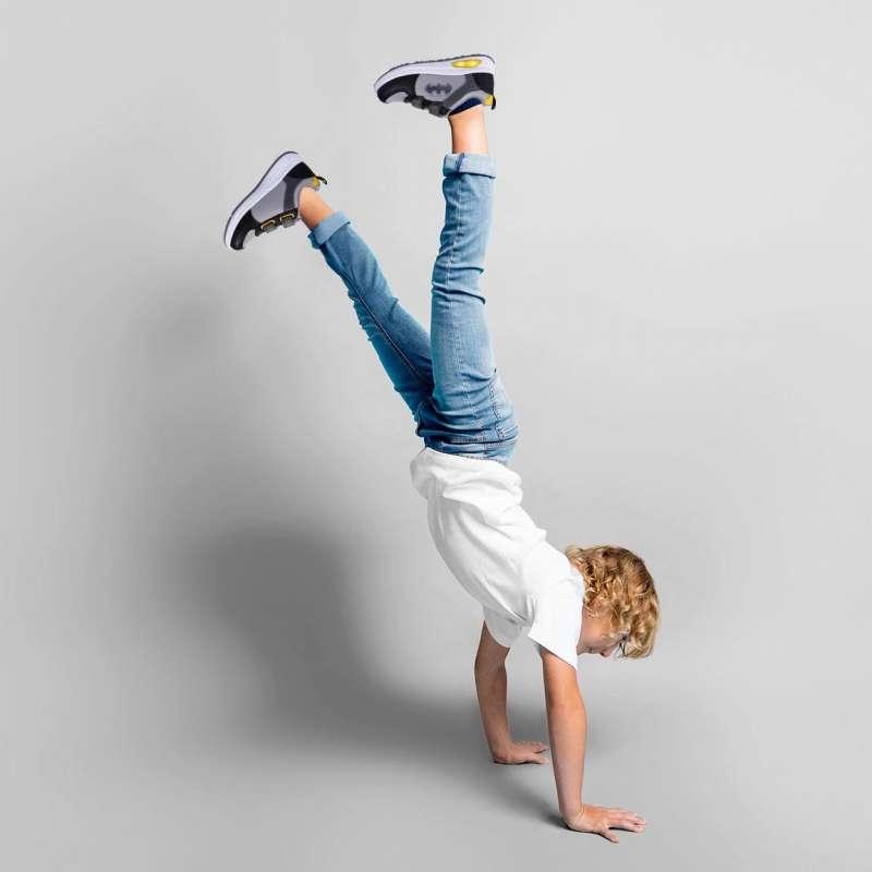 CERDA SVETLECE PATIKE AVENGERS BATMAN 