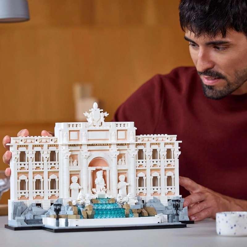 LEGO ARCHITECTURE TREVI FOUNTAIN 