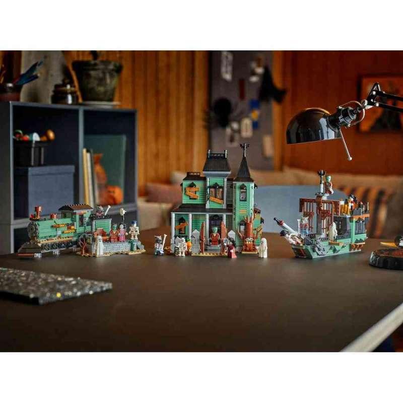 LEGO CREATOR HAUNTED MANSION 