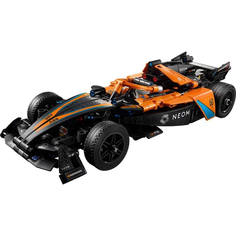 LEGO TECHNIC NEOM MCLAREN FORMULA E RACE.. 