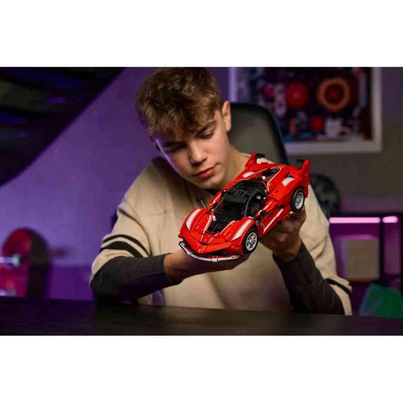 LEGO TECHNIC FERRARI FXX K 