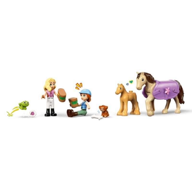 LEGO FRIENDS HORSE  AND  BABY FOAL TRAILER 