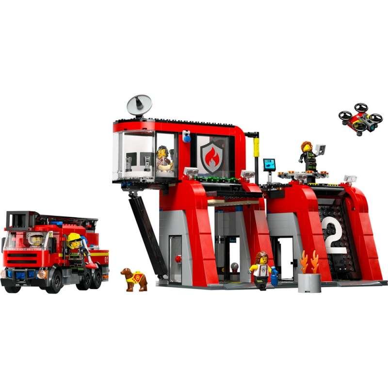 LEGO CITY FIRE STATION WITH FIRE TRUCK 