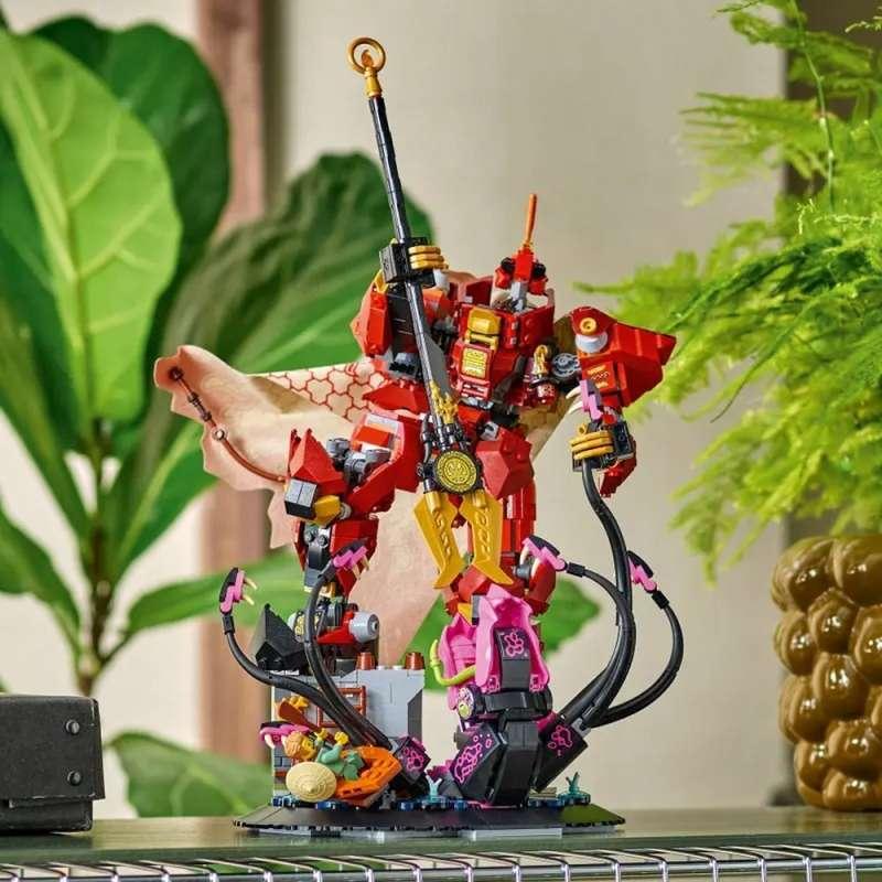 LEGO NINJAGO THE FIRE KNIGHT MECH 