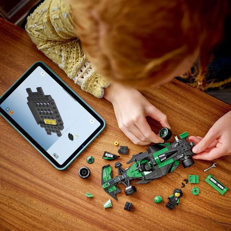 LEGO SPEED CHAMPIONS KICK SAUBER F1 TEAM C44 RACE CAR 