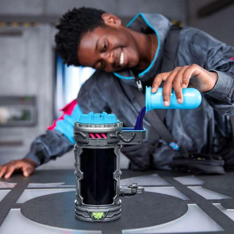 ME24716 MRBEAST LAB MUTATORS MUTATION CHAMBER FIGURA SET 